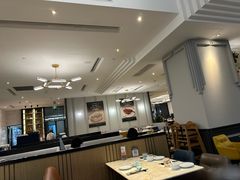 -港丽餐厅(高德置地店)