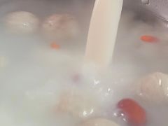 -小象超市(原美团买菜三泉路店)