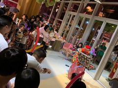 -水桶王国主题餐厅·聚会·生日派对·亲子活动·家庭套餐(亚龙湾希尔顿店)