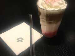 -蔚来中心(北京中关村店)