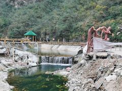 -大平台龙居瀑布旅游区