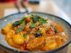 瑞士肉丸烩意大利土豆球-HELLO 27 意面·沙拉·帕尼尼