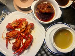 -亚洲国际大酒店·云顶阁旋转自助餐厅