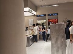 -泡泡玛特POPMART(黄岛新城吾悦店)