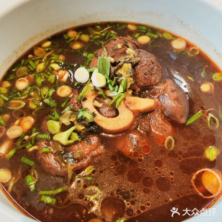 “大师小厨”藏身美食园区，小店吃出满满“高级感”