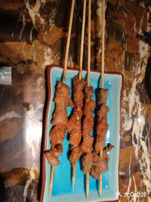 店里只有我一桌，后来断断续续来了几桌
