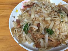 猪排丝炒河粉-沙溪兄茶餐厅