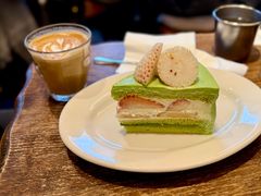 开心果草莓梨子夹心蛋糕-EAU CAFE(永康路店)