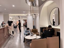 -SWANK SALON