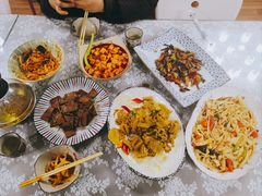 -天天向上素食餐厅(五台山店)