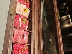 -左庭右院鲜牛肉火锅黑金店(陆家嘴中心店)