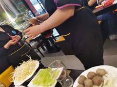 -重庆小天鹅火锅(中商广场店)