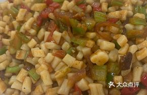 Meat丁 Stir-Fried Noodles