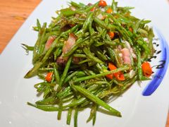 -先启半步颠小酒馆(嘉定万达店)