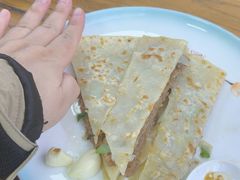 -溢心园香河肉饼总店