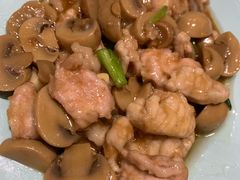 蘑菇炒肉片-冰岛茶餐厅(世茂店)