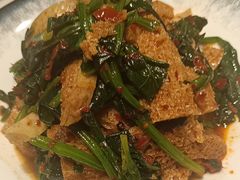 -老周家酱卤猪蹄私房菜(克拉玛依西街店)