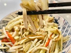 白水芹炒豆腐丝-小实惠嘉(威海路店)