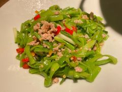 -聚鑫朋酸菜肥肠(文艺路口店)