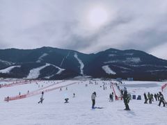 -鳌山滑雪度假区