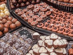 -Laderach 莱德拉(上海环贸iapm店)