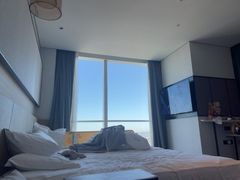 -大连星海皇冠假日酒店