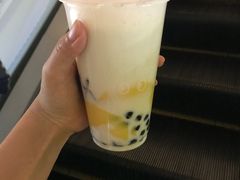 -CoCo都可(湖滨银泰店B区店)