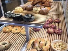 -焙丽拾光(麦凯乐直营店)