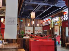 大堂-先启半步颠小酒馆(白麓里店)