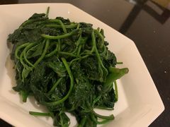 地瓜叶-铭轩中餐厅·海南菜·粤菜(亚龙湾瑞吉店)
