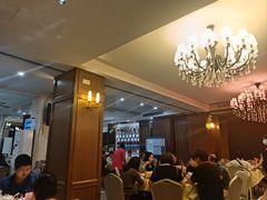 -鹏城人家海鲜酒家·23年老字号(较场尾店)