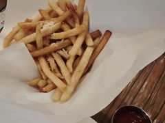 -玛格萝妮比萨屋(四平店)