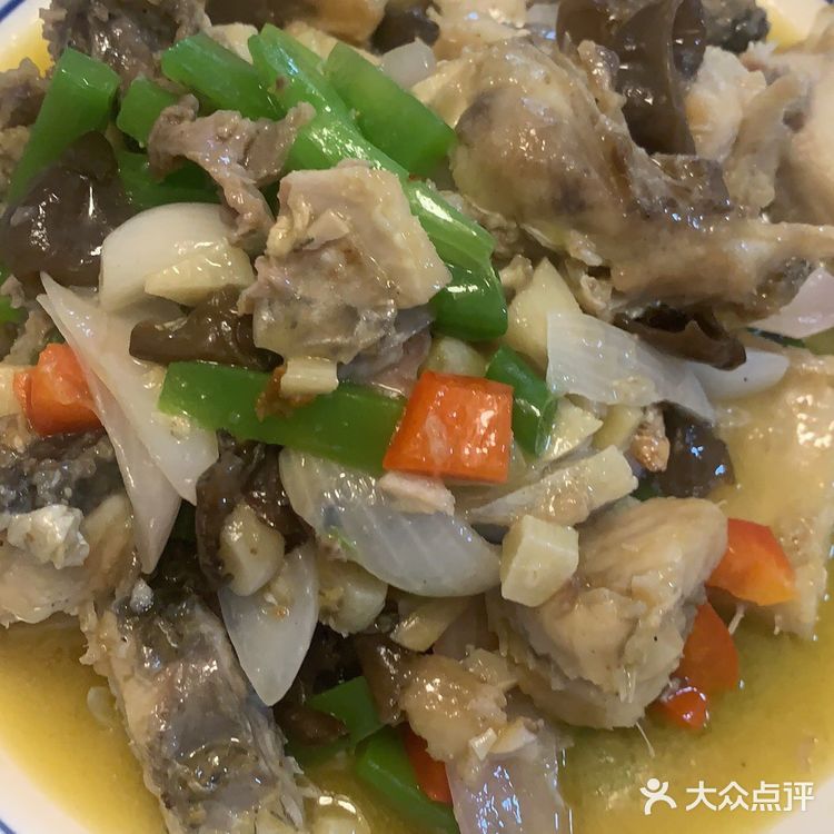几个生态鲤鱼做个美味的半汤太安鱼