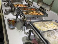 -深圳龙华大浪商业中心亚朵X酒店