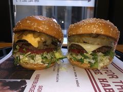 -The Habit Burger Grill 哈比特汉堡(复兴soho店)