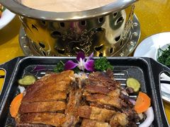 蒙古烤羊背-德乐海蒙餐