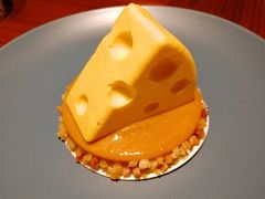 芝士咸蛋黄蛋糕-星巴克臻选(天津恒隆广场旗舰店)