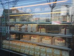 面包甜点陈列柜-红宝石·鲜奶小方·海派西点房(四平店)