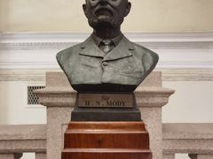 -香港大学