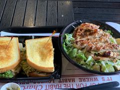 -The Habit Burger Grill 哈比特汉堡(爱琴海店)