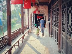 -丝绸小镇荻港古村