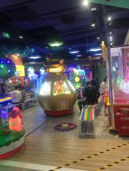 -LuckyStar幸运星家庭娱乐中心(东莞国贸店)