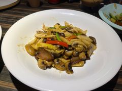 春笋口蘑炒腊肉-江太极江浙菜(马桥万达广场店)