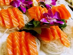 -青瓦餐厅·生鱼片·韩园烤肉(西塔店)