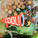 50元单人套餐，是一碗豌豆面和一罐可乐