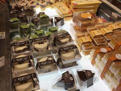 -TOUCH泰奇(奉贤宝龙城市广场店)