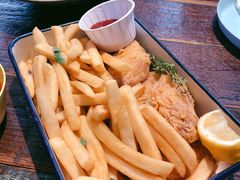 美式风味炸鸡翅配薯条-MIKAKU(万达广场上海宝山店)