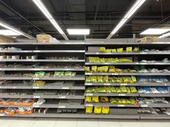 -家乐福(四元桥购物中心店)