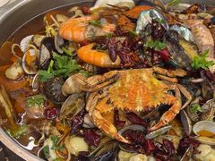 -老东镇啤酒屋海鲜加工·蒸汽海鲜·海鲜烧烤(台东店)