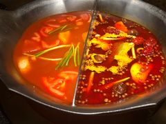 -湊湊火锅·茶憩(南京东路悦荟店)